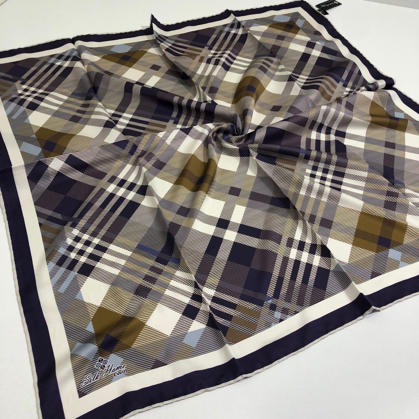 Silkhome Twill Eşarp Çizgili Desen