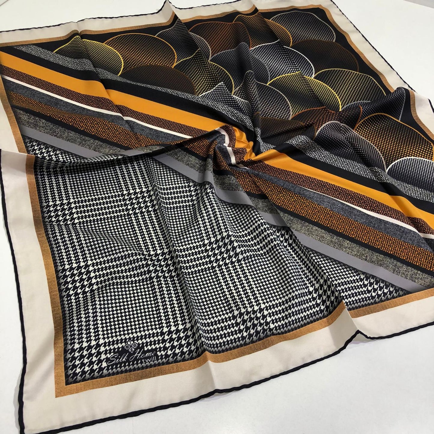 Silkhome Twill Eşarp Kubbe Desen