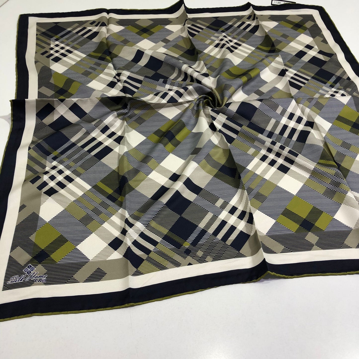 Silkhome Twill Eşarp Çizgili Desen
