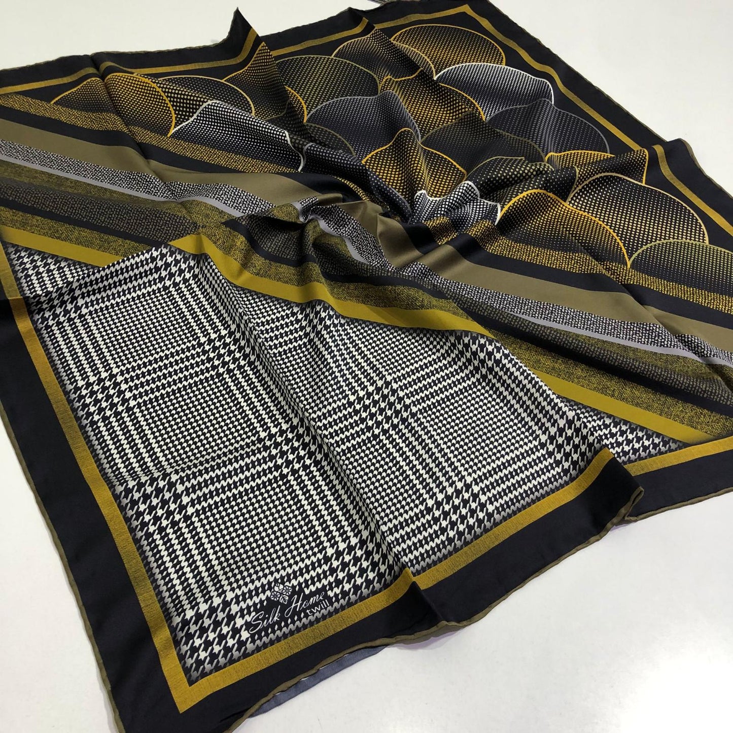 Silkhome Twill Eşarp Kubbe Desen