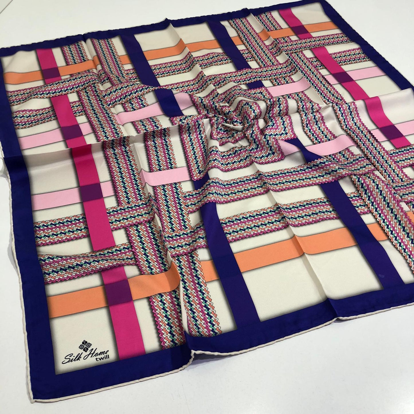 Silk Home Twill Eşarp Geo Çizgi Desen