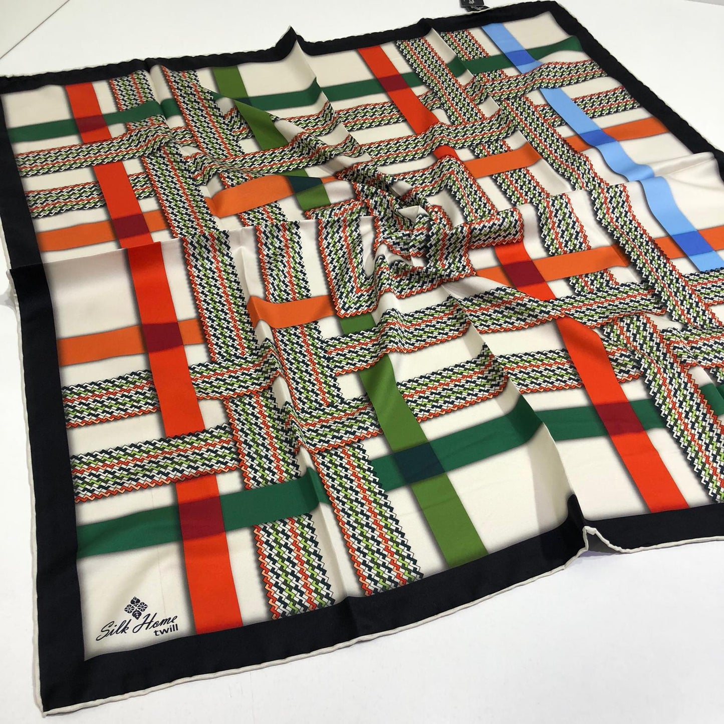 Silk Home Twill Eşarp Geo Çizgi Desen