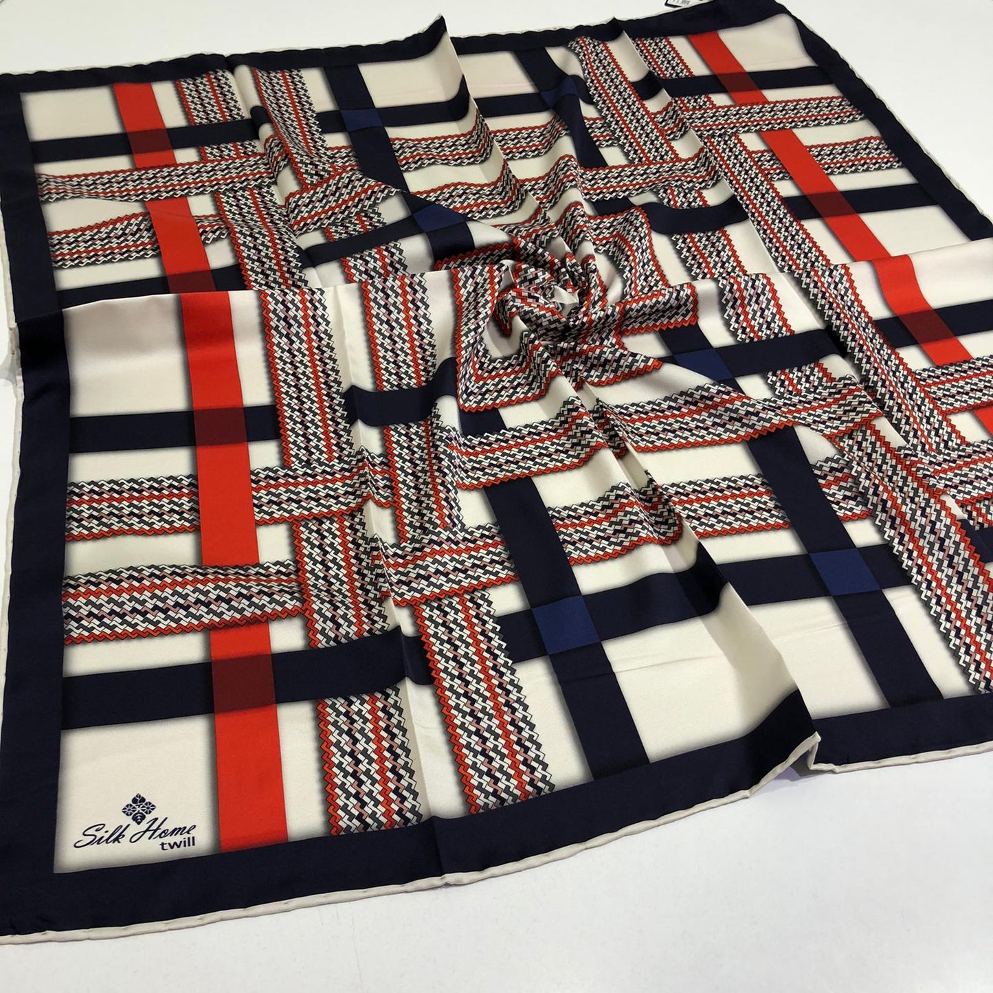 Silk Home Twill Eşarp Geo Çizgi Desen