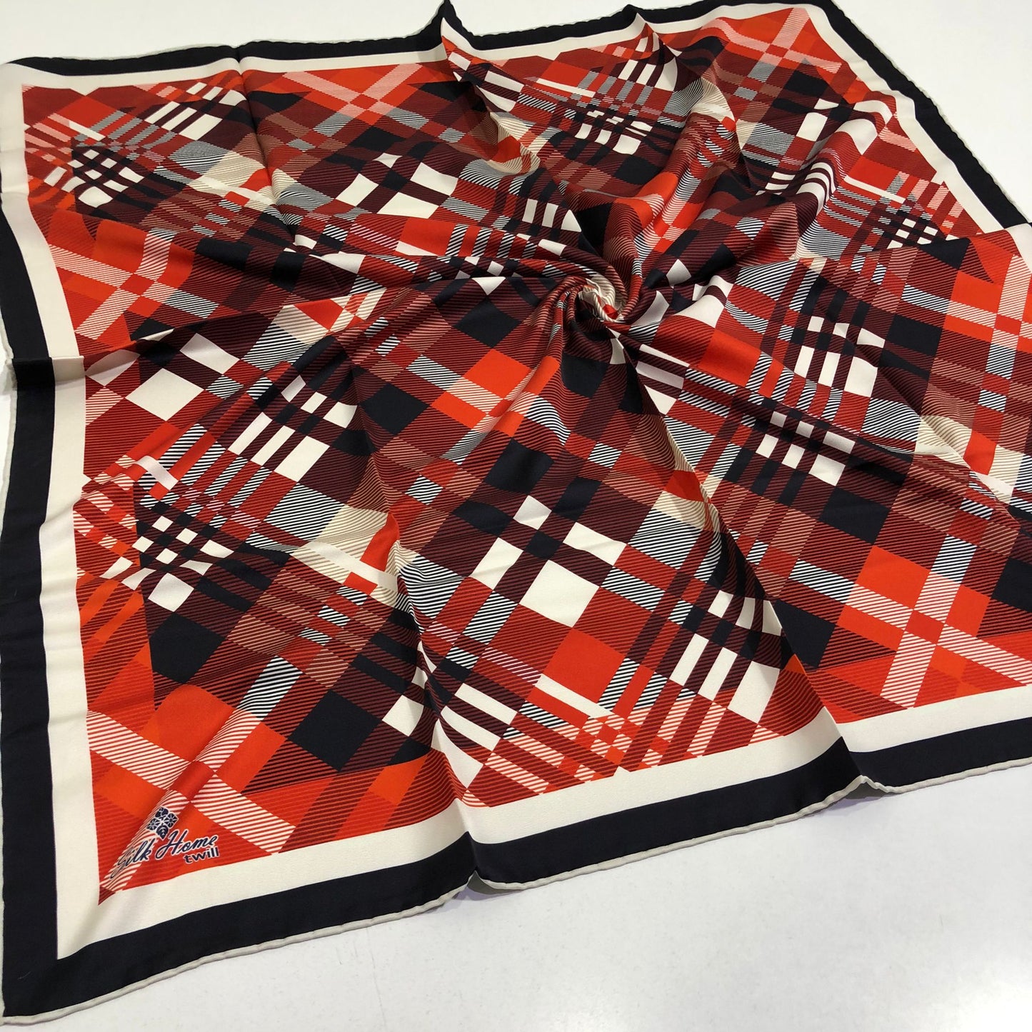 Silkhome Twill Eşarp Çizgili Desen