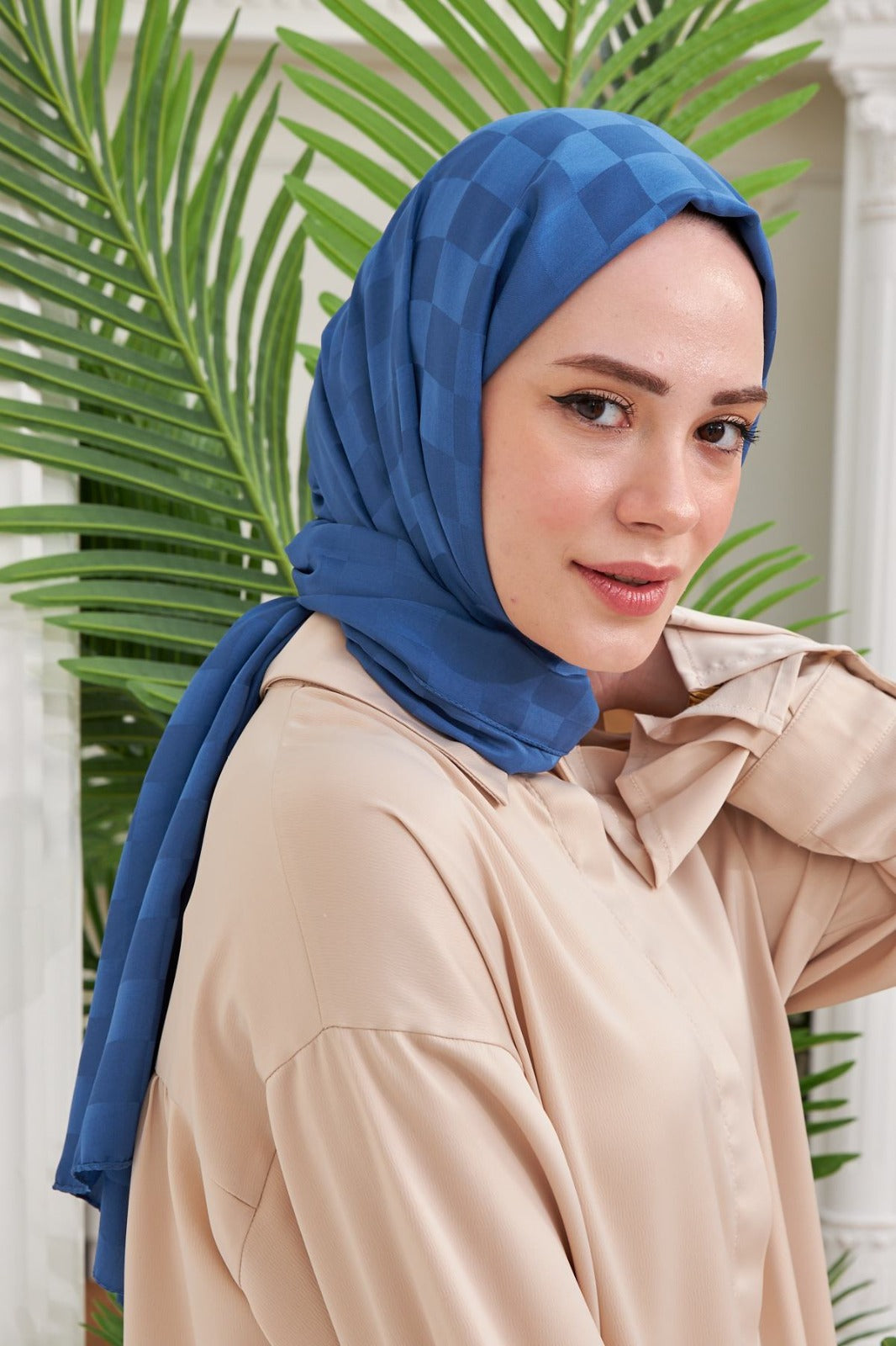 İpekhan Jakarlı Dama Desenli Şal
