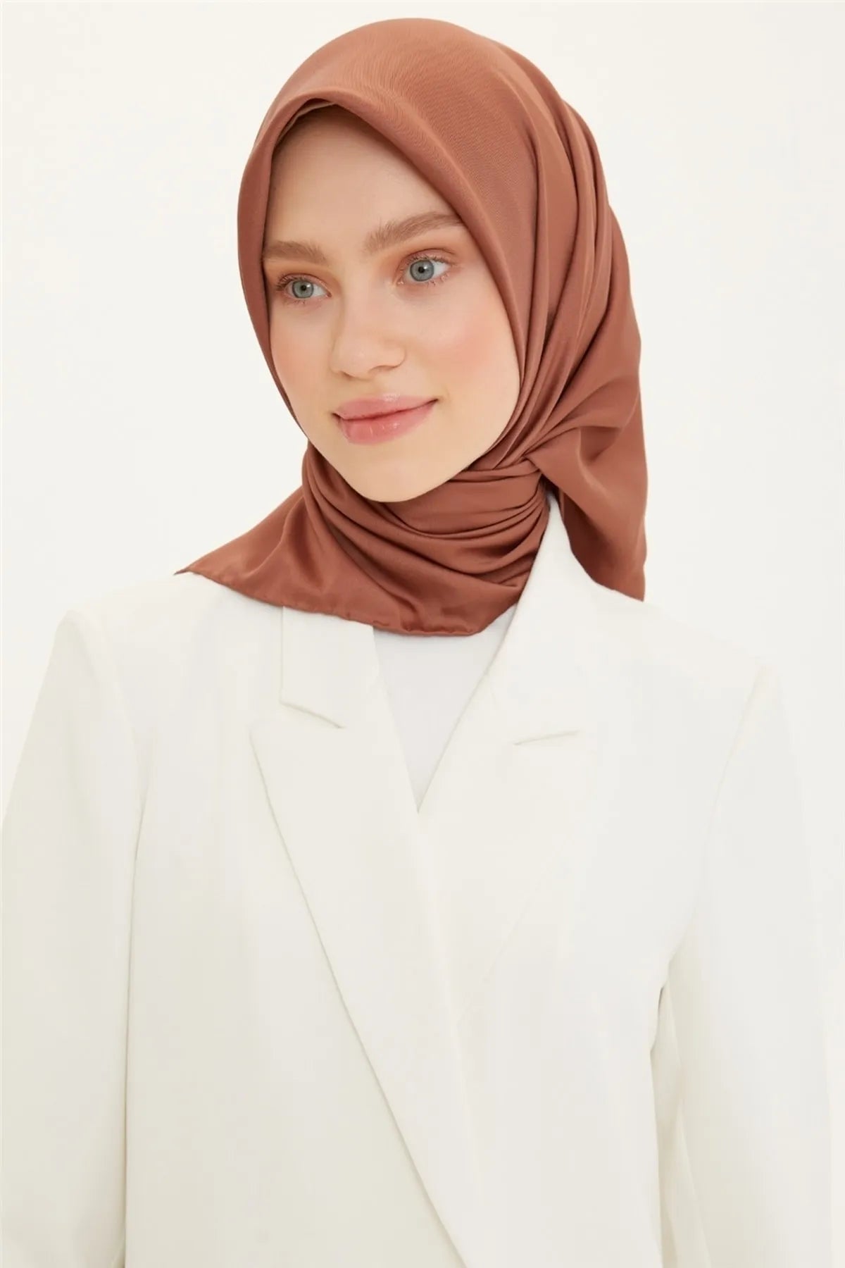 Armine Sport Düz Fon Eşarp