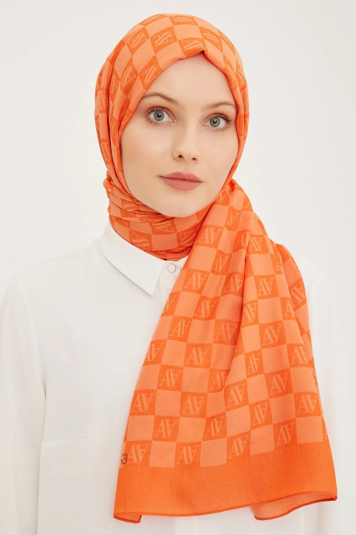 Armine Trend Ultra Light A Logolu Şal