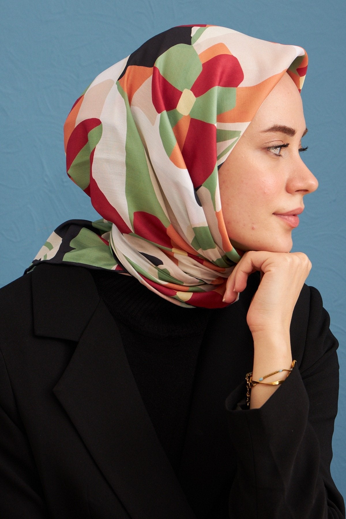 Daphne Bordo Yeşil Pamuk Viskon Eşarp Modeli