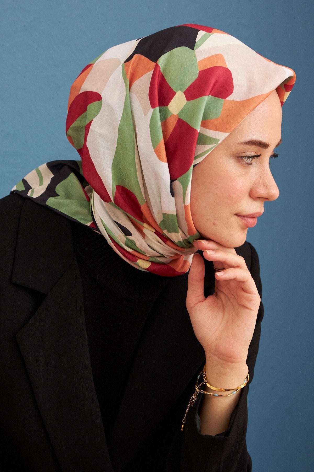 Daphne Bordo Yeşil Pamuk Viskon Eşarp Modeli
