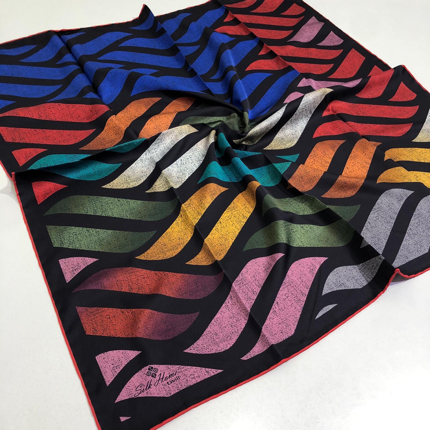 Silkhome Twill Eşarp Dalga Desen Siyah