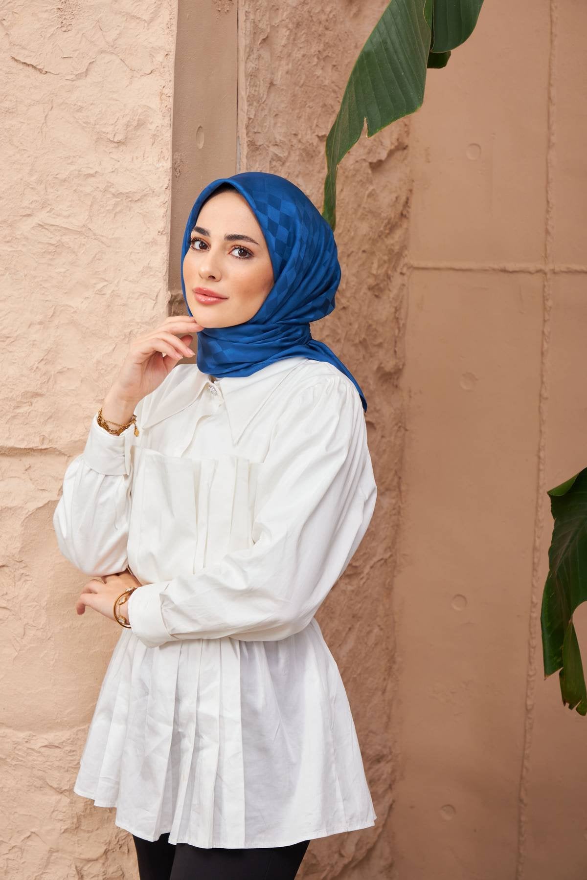 jakarlı eşarp modeli