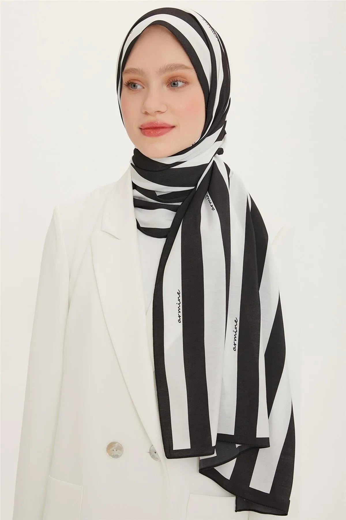 Armine Sport Modal Şal Siyah-Beyaz