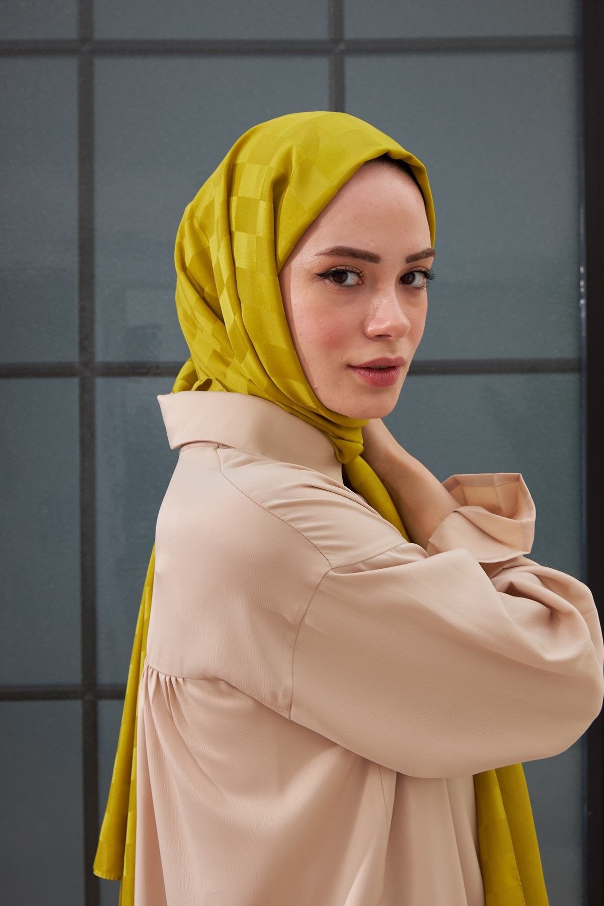 İpekhan Jakarlı Dama Desenli Şal Yağ Yeşili